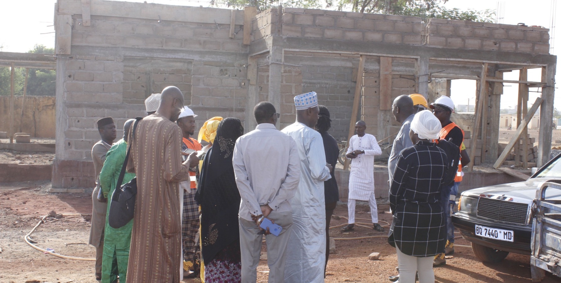 Visite de chantier du marché central à poisson de Bamako, par les membres de la mission d’appui technique de la Banque mondiale à la mise en œuvre du PADEL-M.